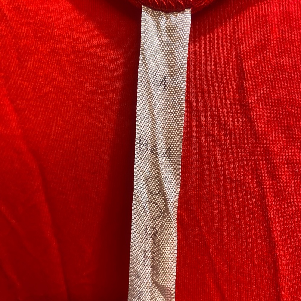 Red Top - Picture 2 of 2